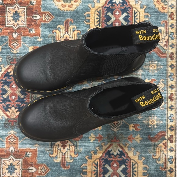 Dr. Martens Chelsea Boot - Picture 2 of 7